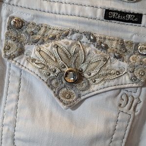 Miss Me Capri, size 30, white